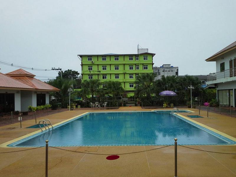 Sadudee Mansion Hotel Surat Thani Bagian luar foto